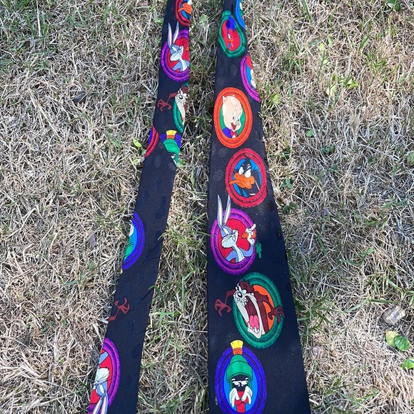 Looney Tunes silk Black Tie - Picture 3 of 5